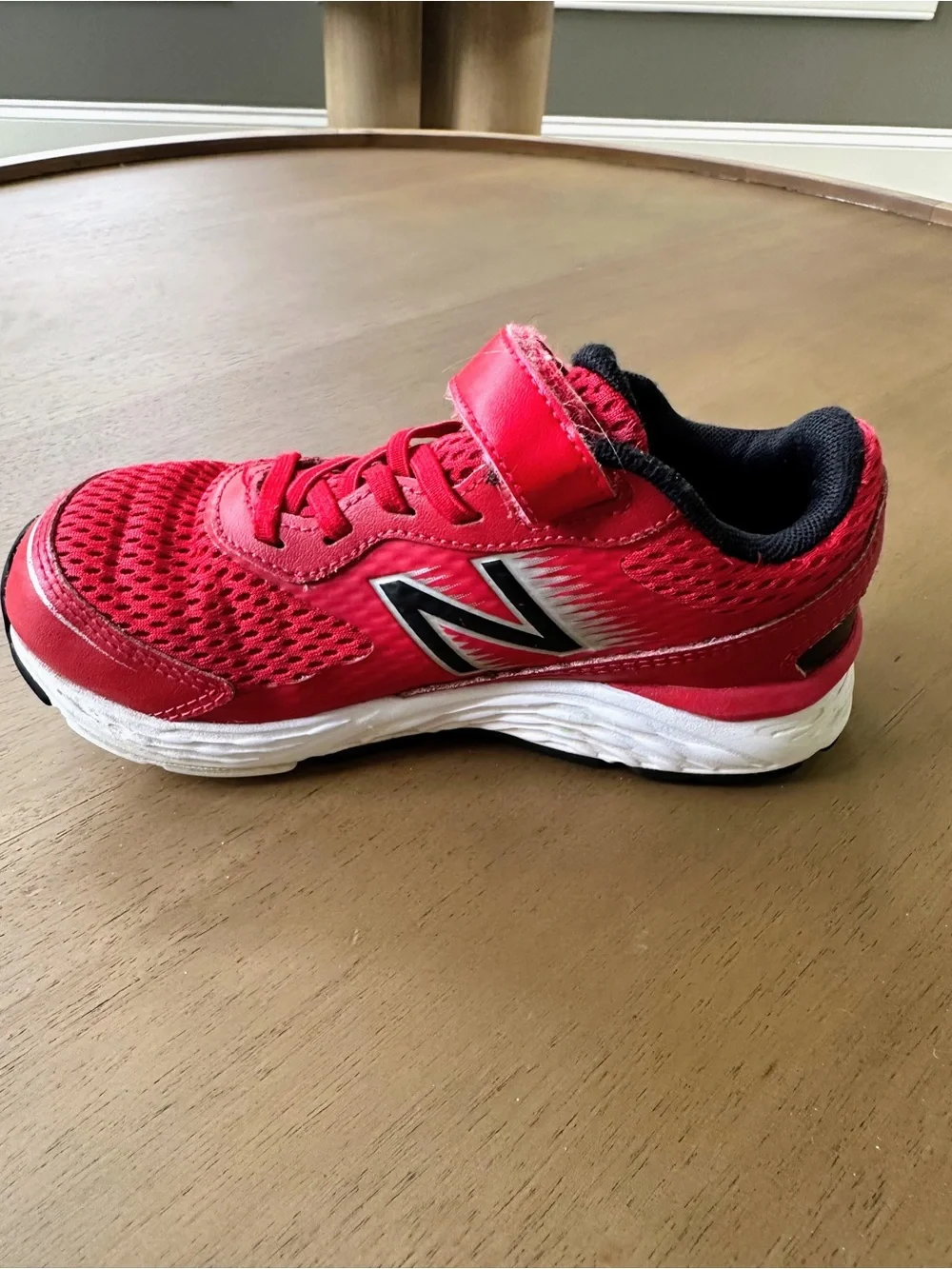 New Balance Rave Run V2 Kids Running Shoes, Size 1 Little Kid, Red